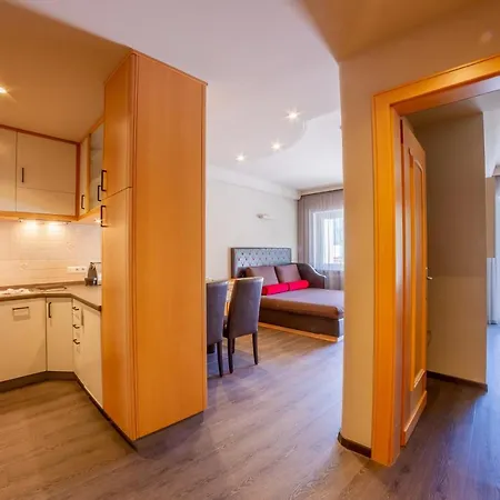 Tyrol Family Retreat Hotel 4*