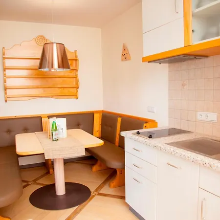 Hotel Tyrol Family Retreat 4*