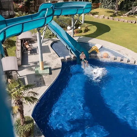 Hotel Tyrol Family Retreat 4*